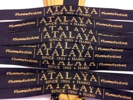 Pulseras-para-festivales-ATALAYA-SummerFestival-Pulseras-de-Tela-Personalizadas-Pulseras-Tejidas